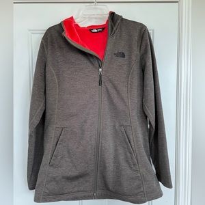 Marled gray/green exterior, fuzzy red interior, longer length.